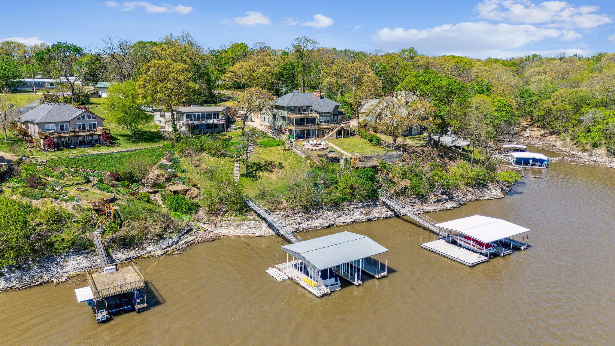 Image 3: 34-web-or-mls-24280-s-610-dr