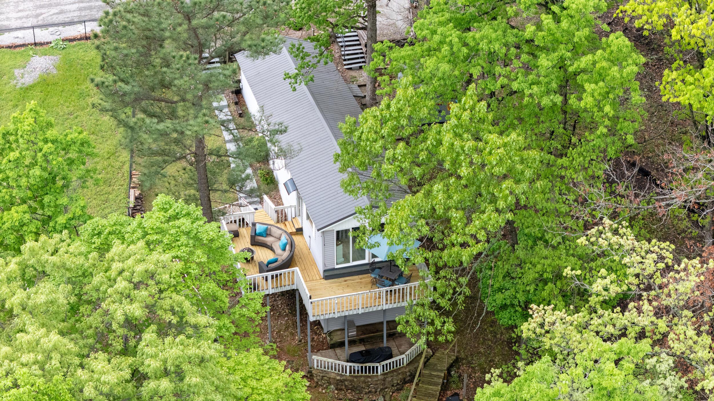 Image 4: Tucked in the trees at Grand Lake