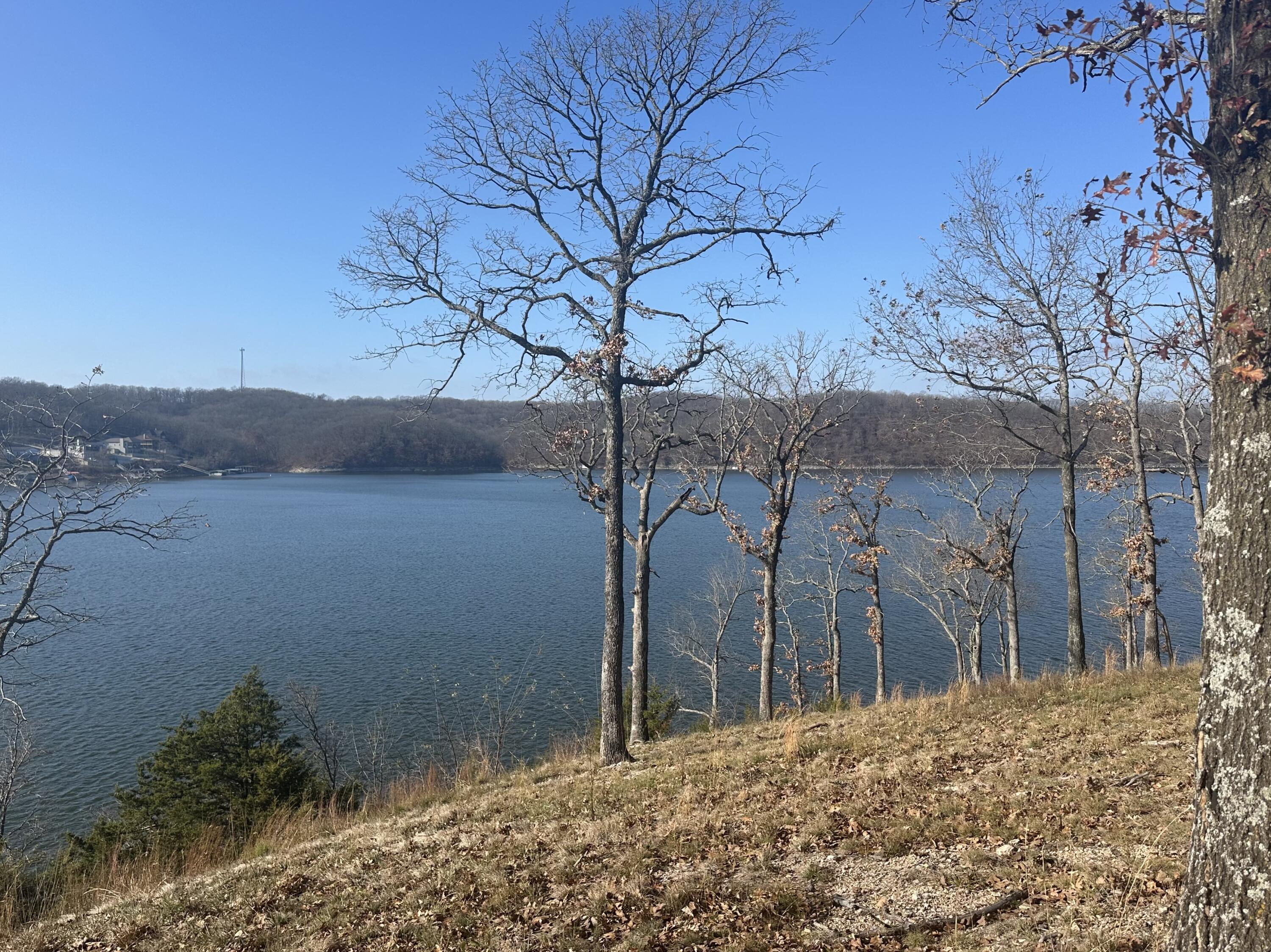 Image 4: Views to Grand