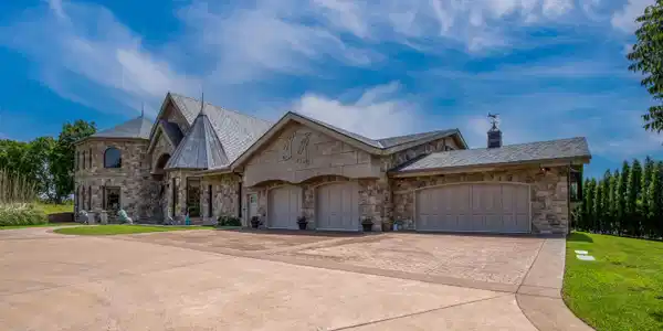 Image 4: 452255 Eagle Bluff-1