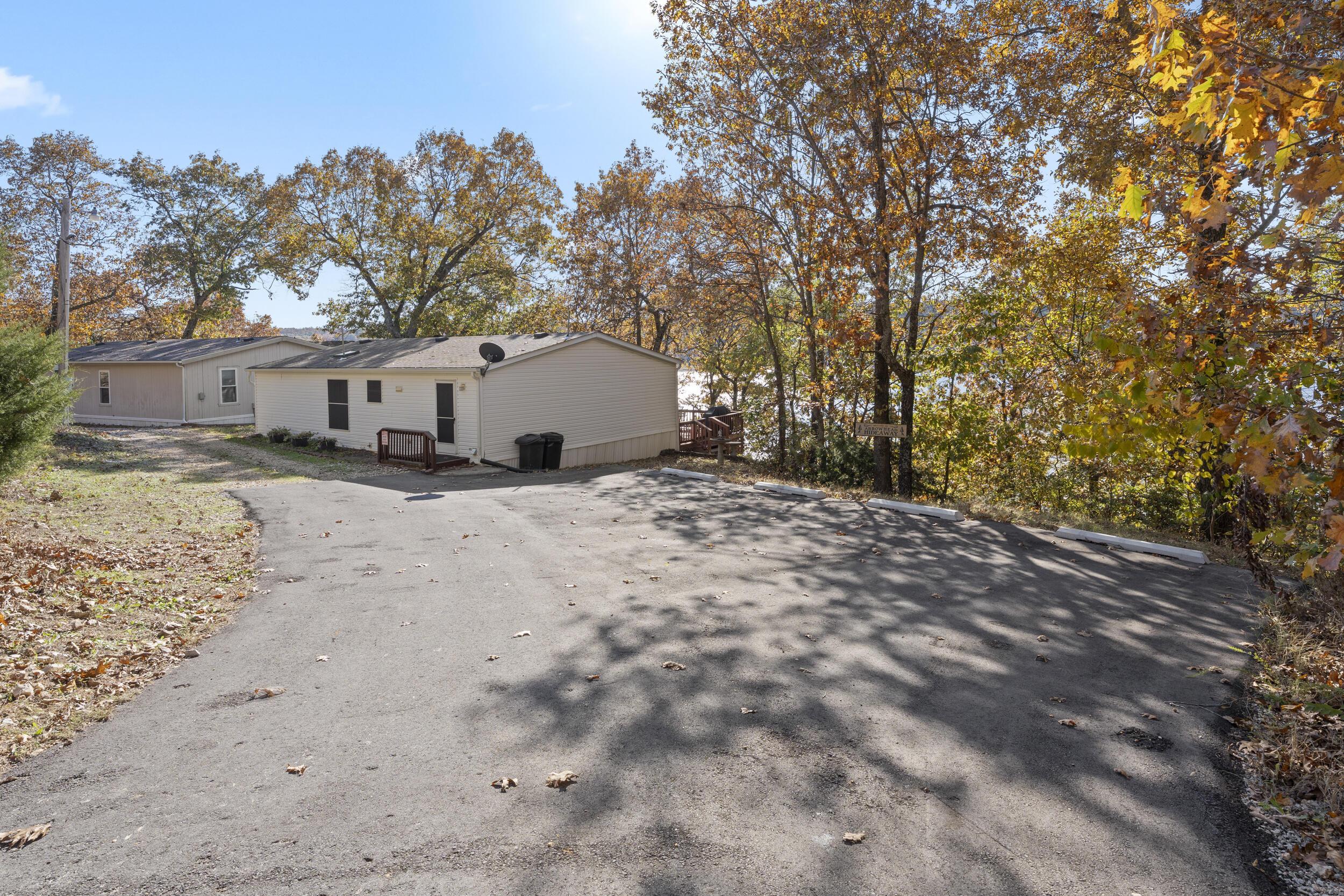 Image 4: Driveway