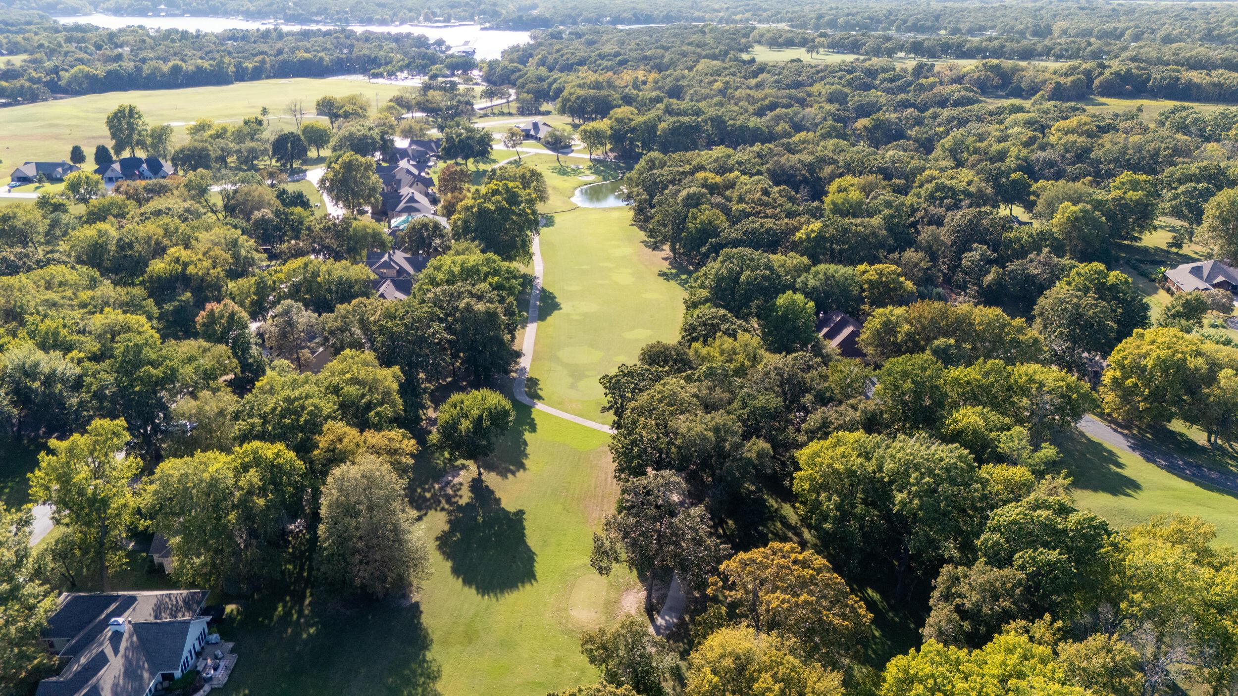Image 4: Drone View 18th Hole