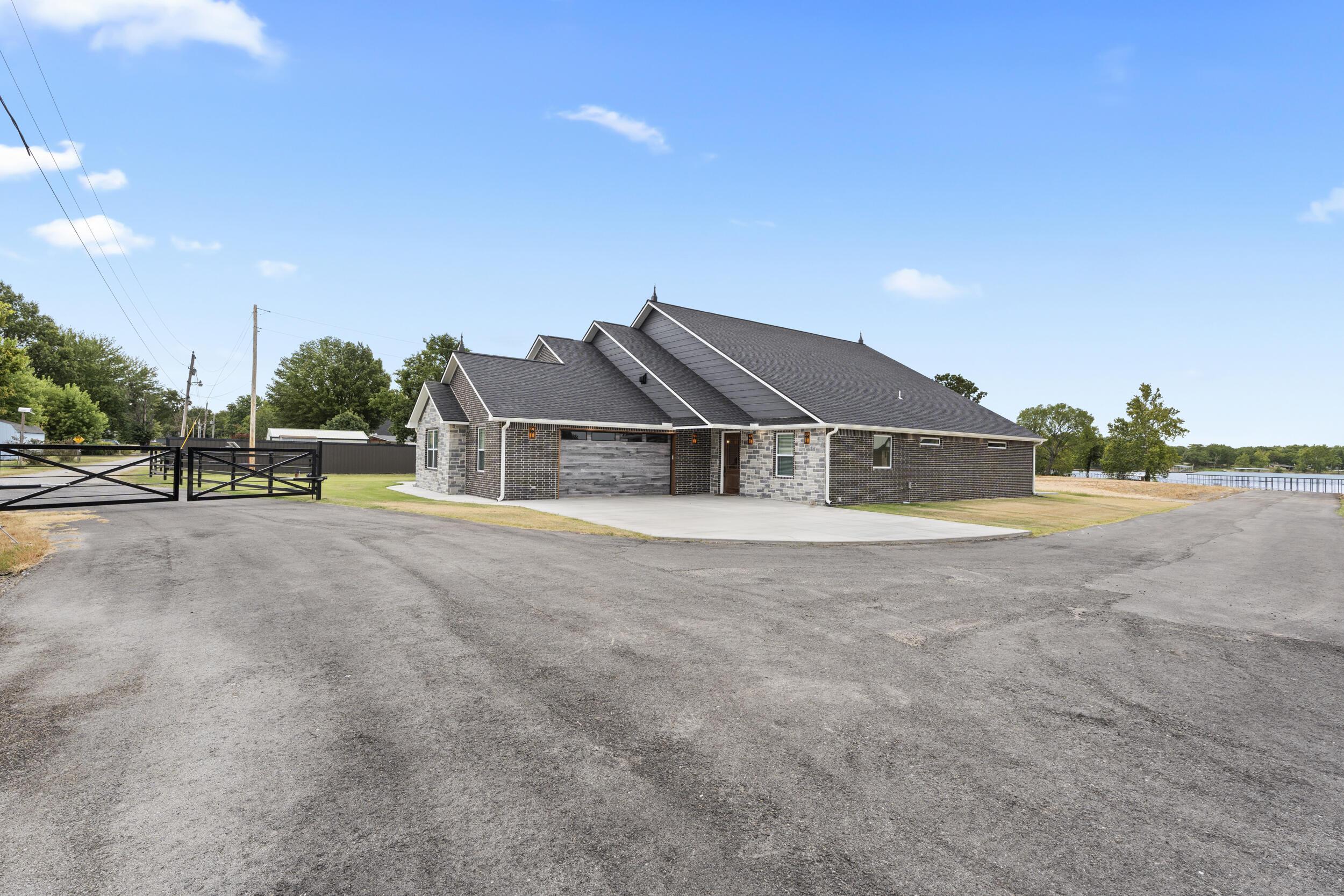Image 1: front w lakeview