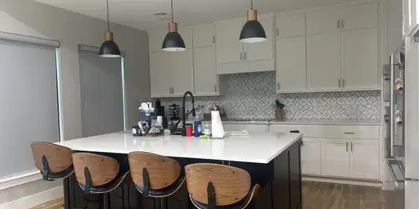 Image 4: Open kitchen