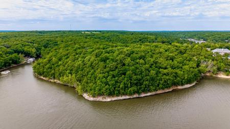Lakeside Dr E. 353 Rd.