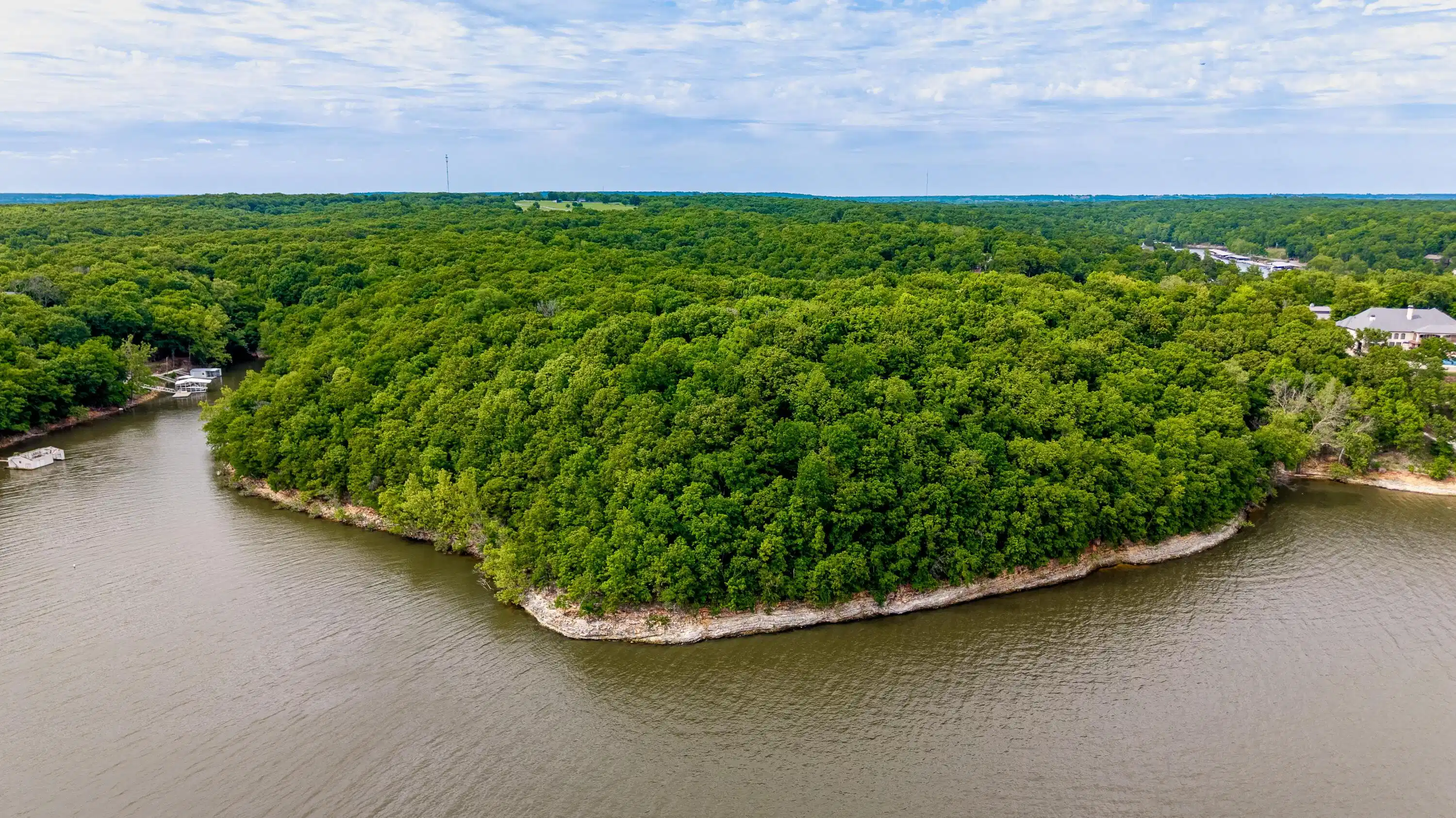 Image 1: Loudermilk Grand Lake-35