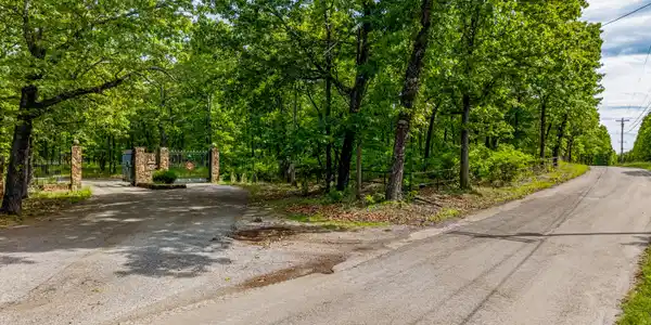 Image 4: Loudermilk Grand Lake-14