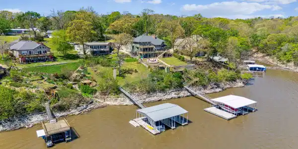 Image 3: 34-web-or-mls-24280-s-610-dr