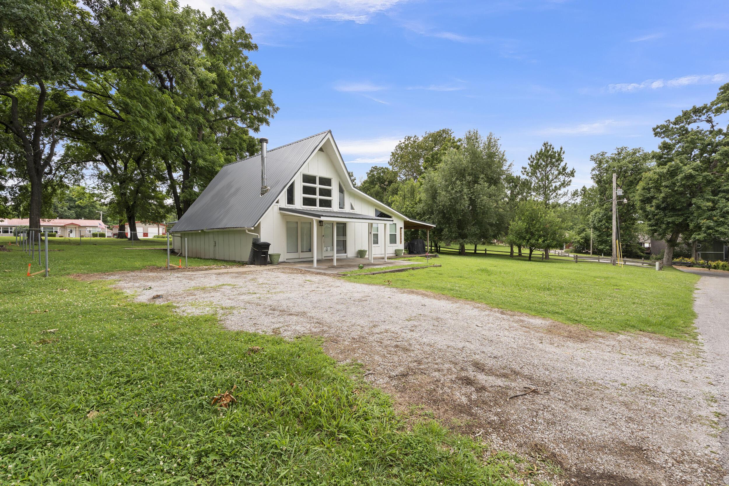 Image 2: Front Exterior