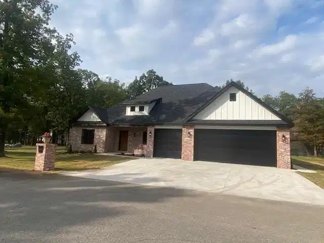 Image 1: welcome to your new home!