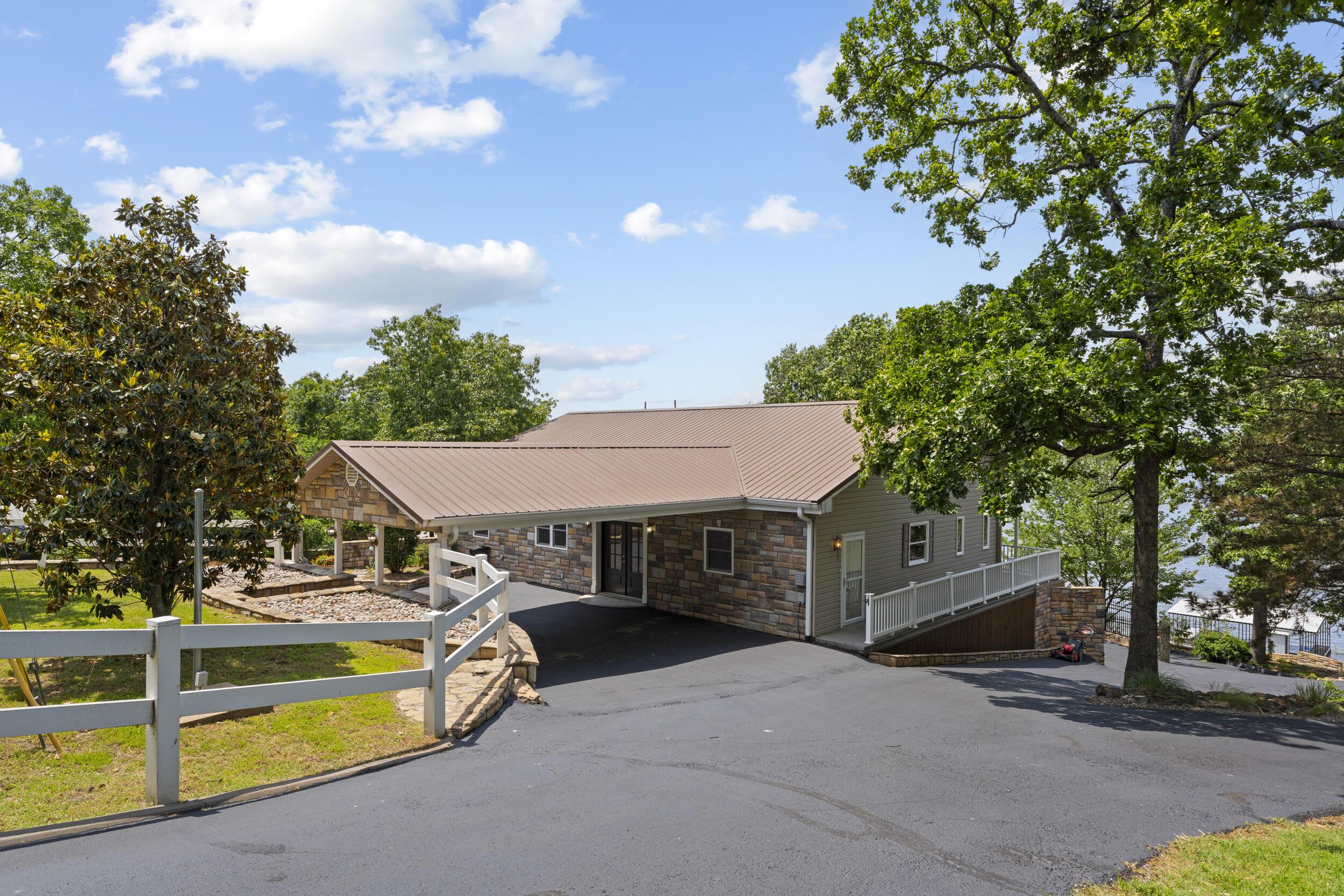 Image 2: View of home from driveway