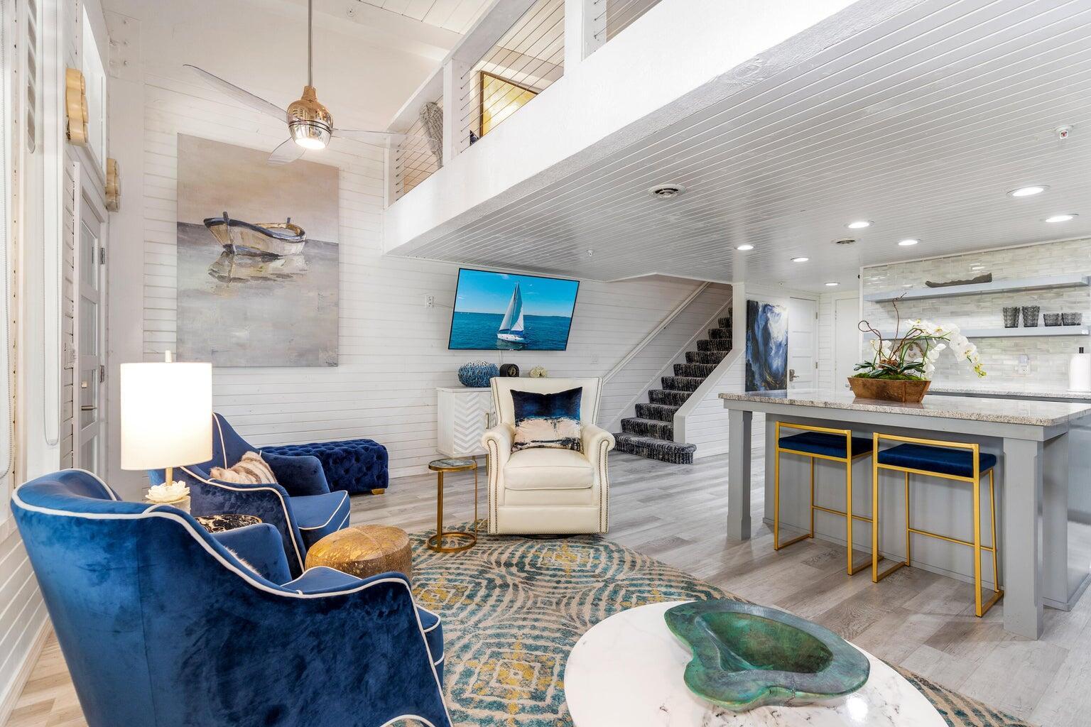 Image 3: Living Room