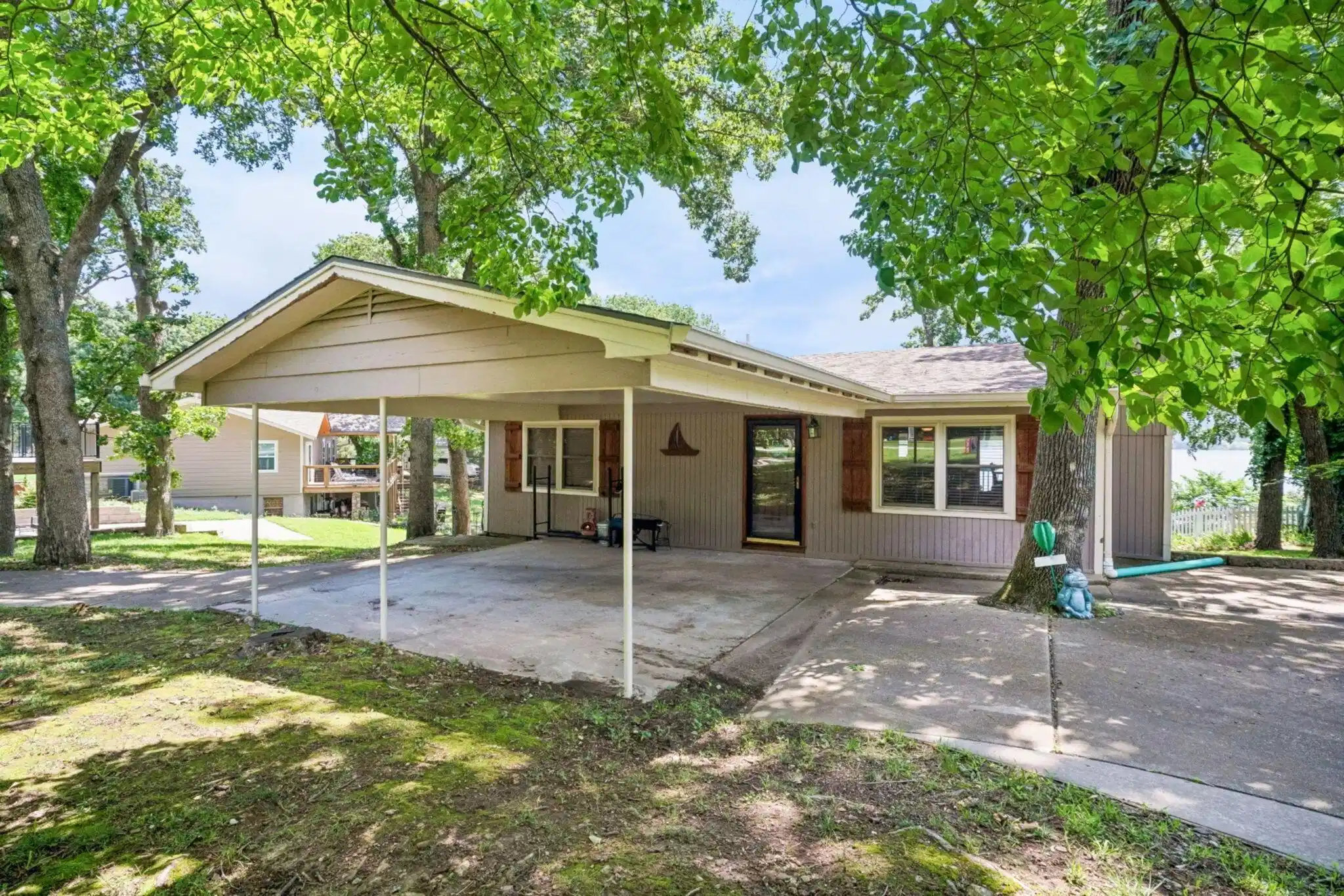 Image 1: 4bdrm/3ba