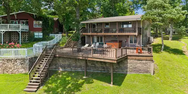 Image 3: lake side of house