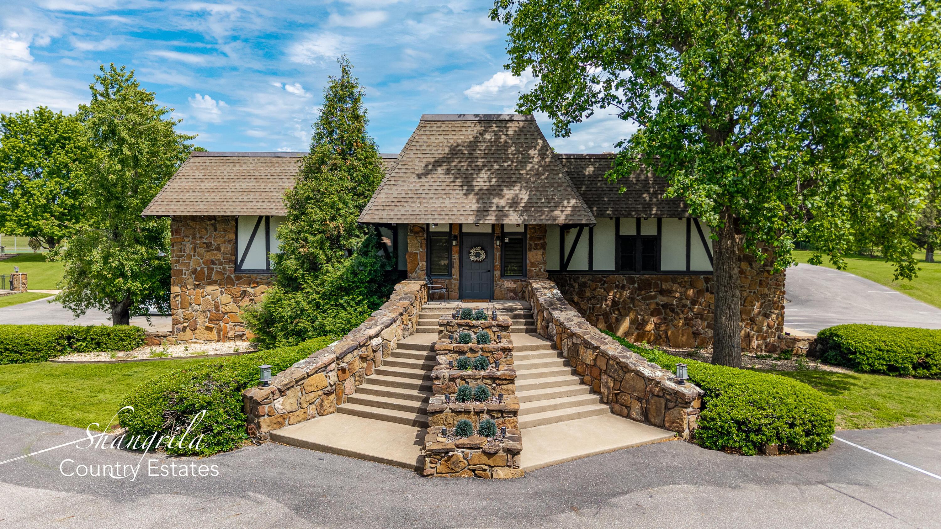 Image 1: Country Estates
