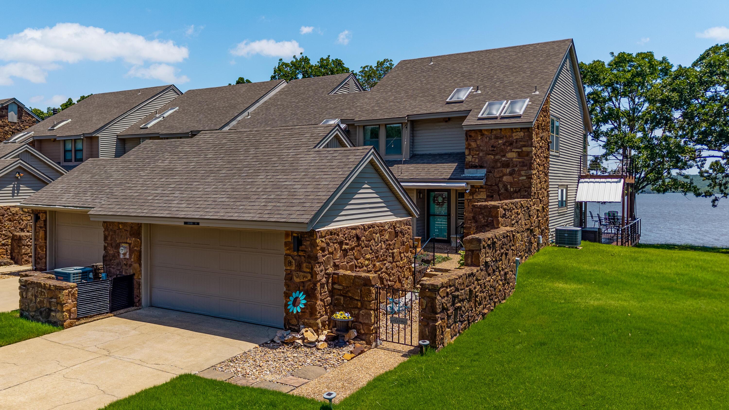 Image 2: Front of Townhome