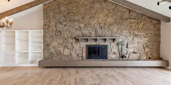 Image 3: Shangrila Estates #549-26