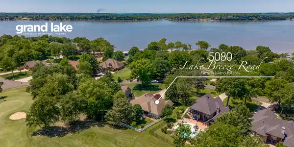 Image 2: 5080 Lake Breeze Road-67