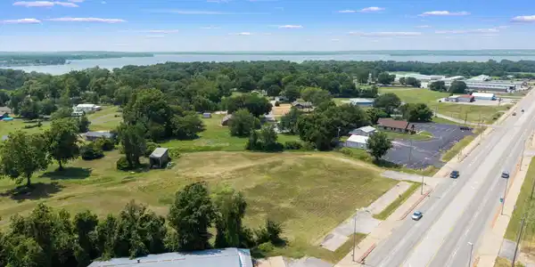 Image 2: 7_dji_20250802131554_0217_d 3