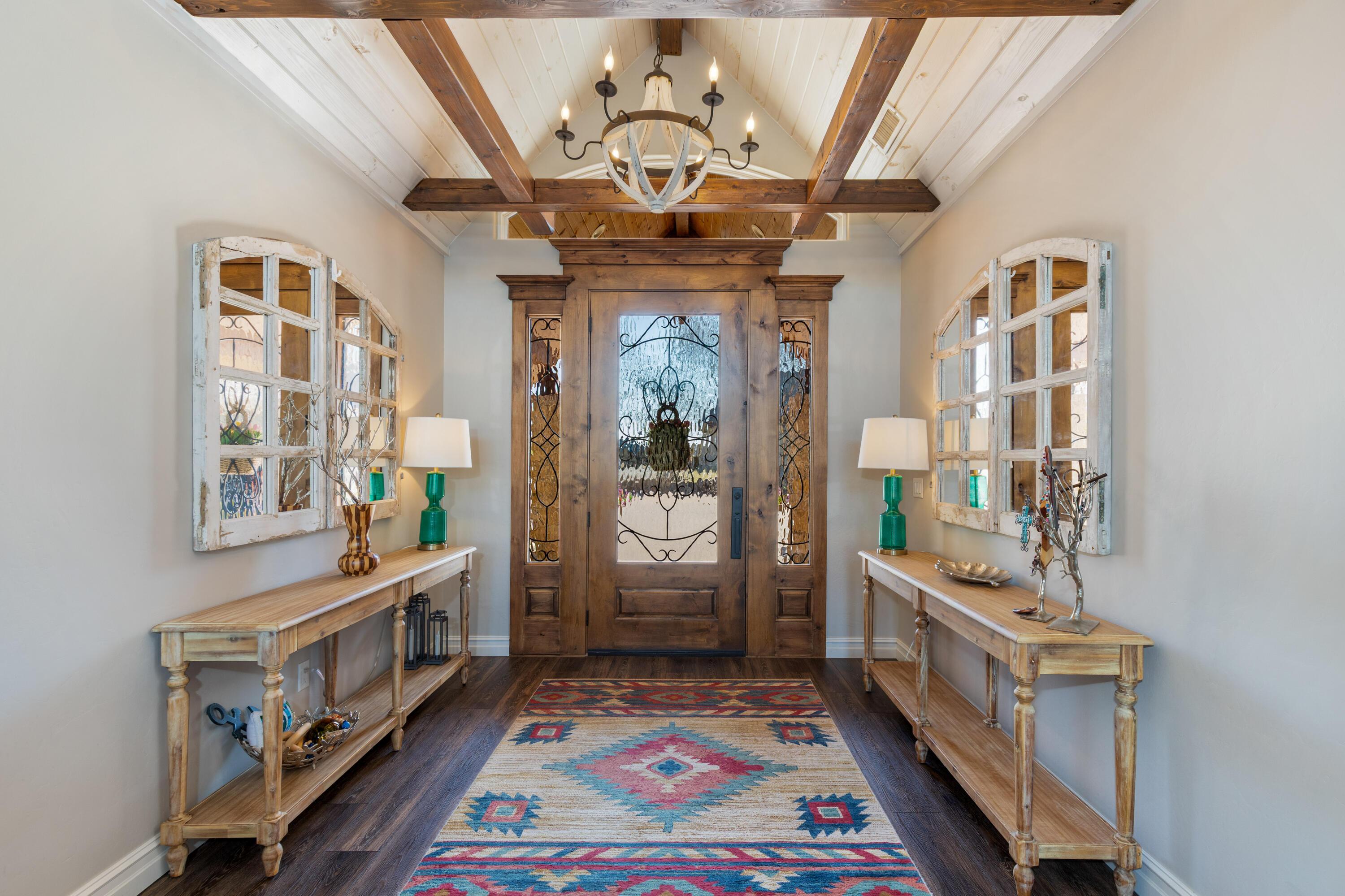 Image 4: 56281 East 305 Road-1 -Foyer