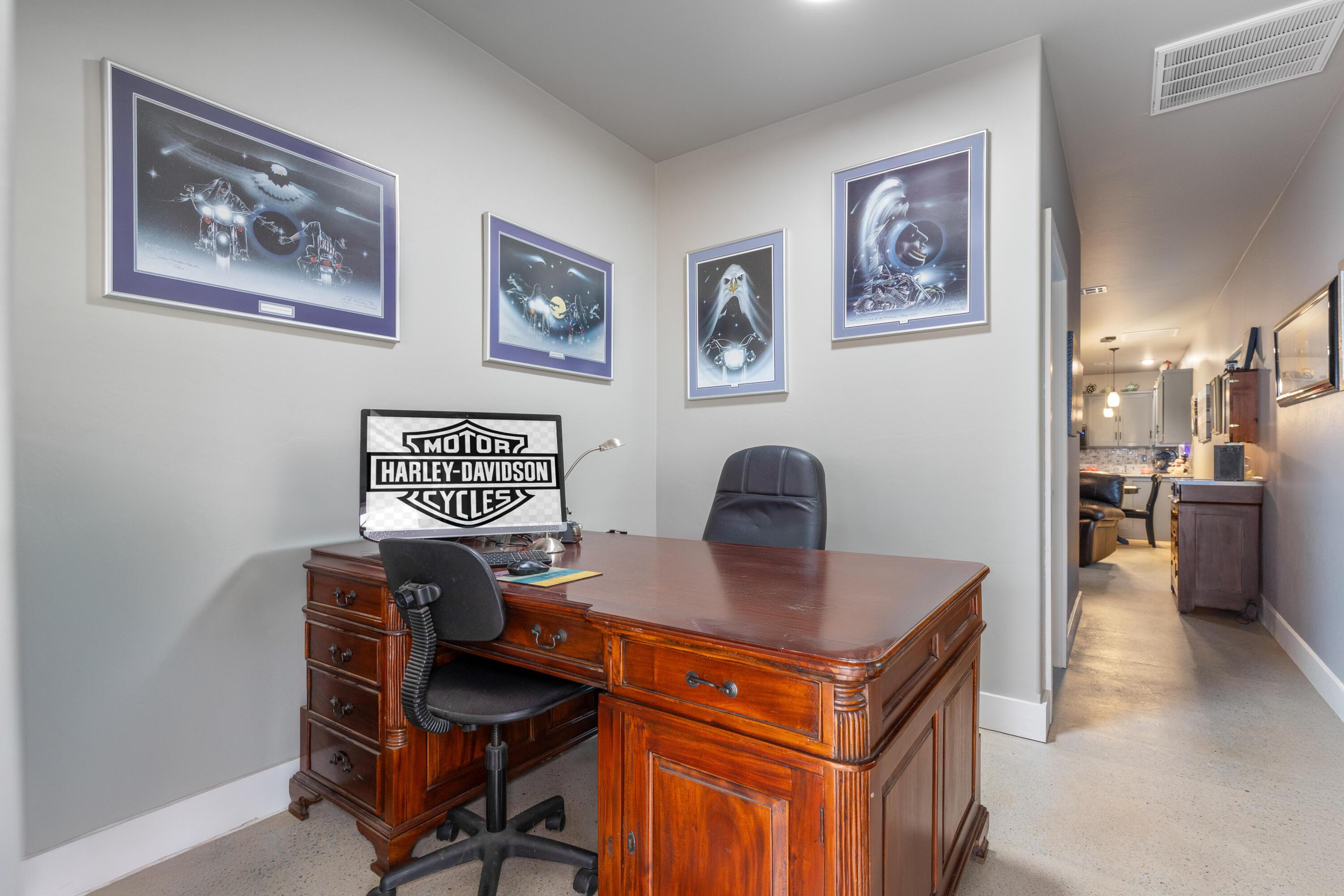 Image 4: 24936 South 611 Road-24