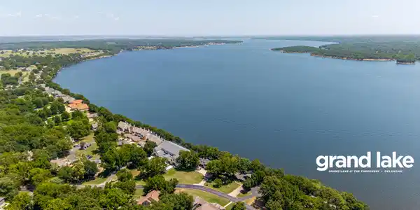 Image 2: Dogwood Cliffs Condo #15 726-34