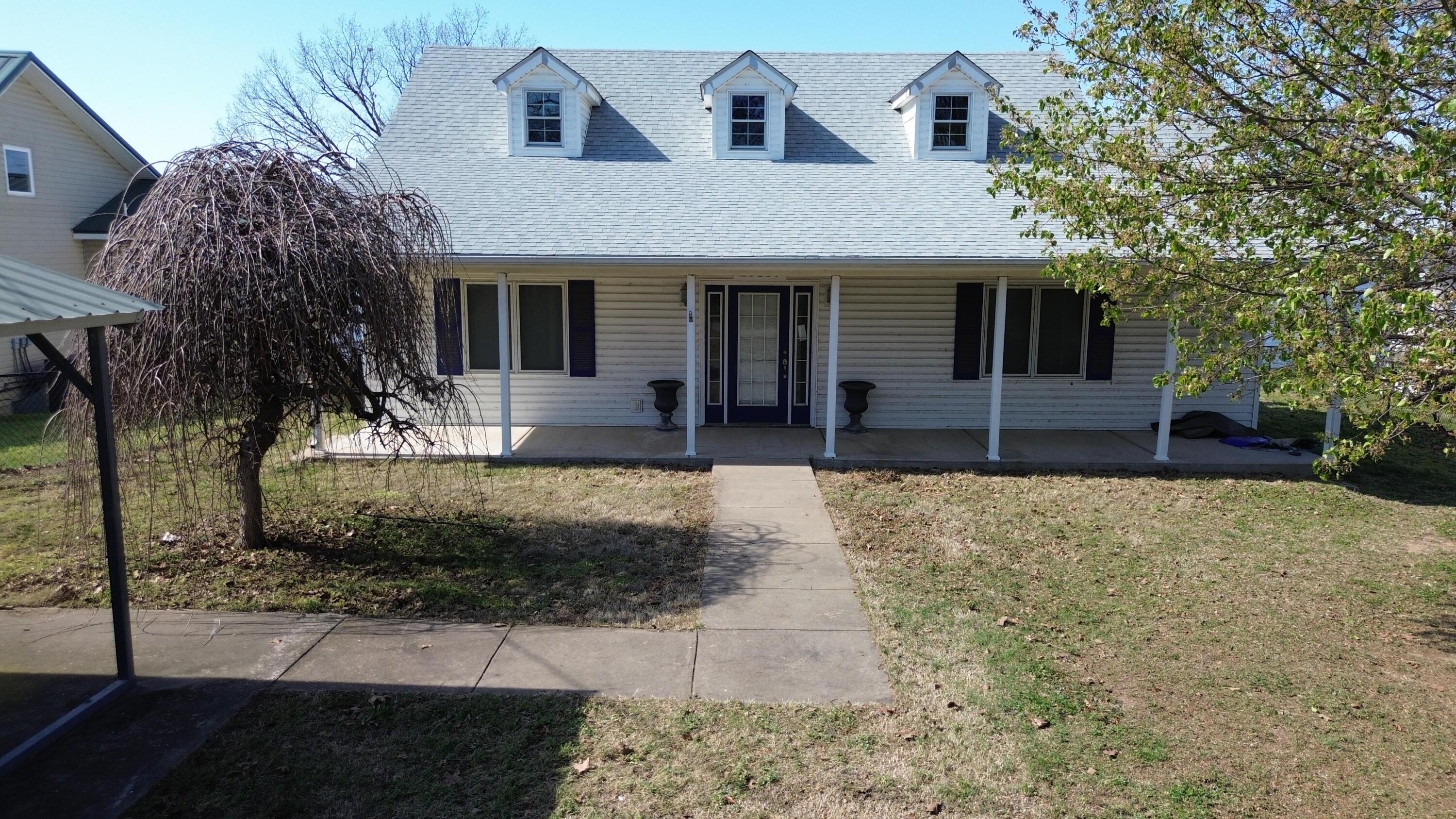 Image 2: Front