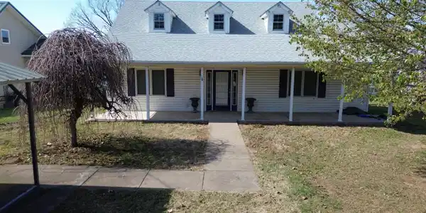 Image 2: Front