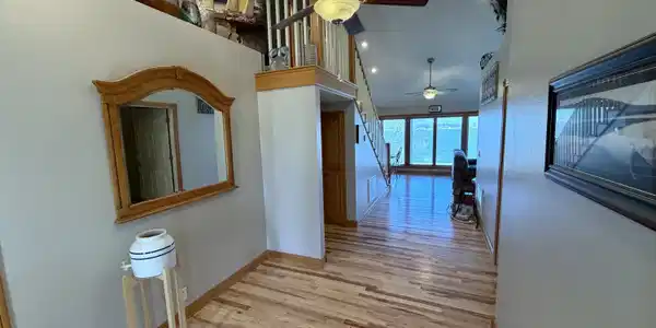 Image 3: Entry to Home