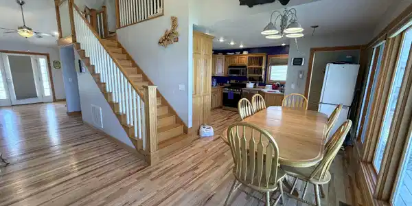 Image 4: Entry, Dining, Kitchen