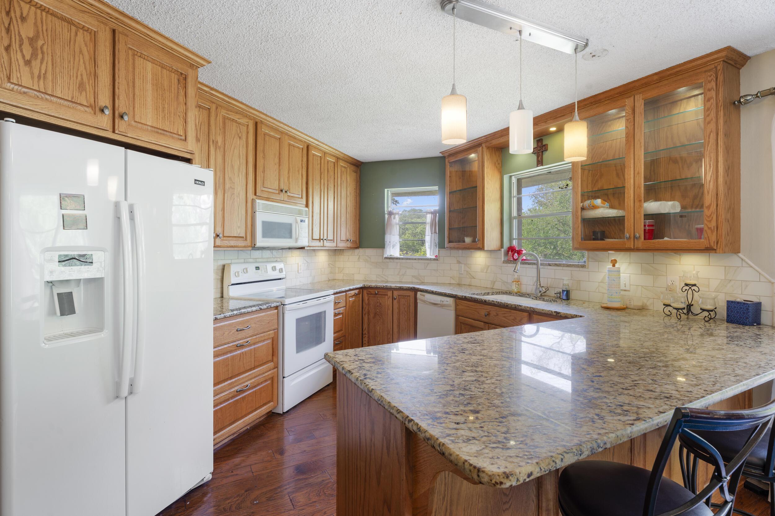 Image 4: Updated Kitchen