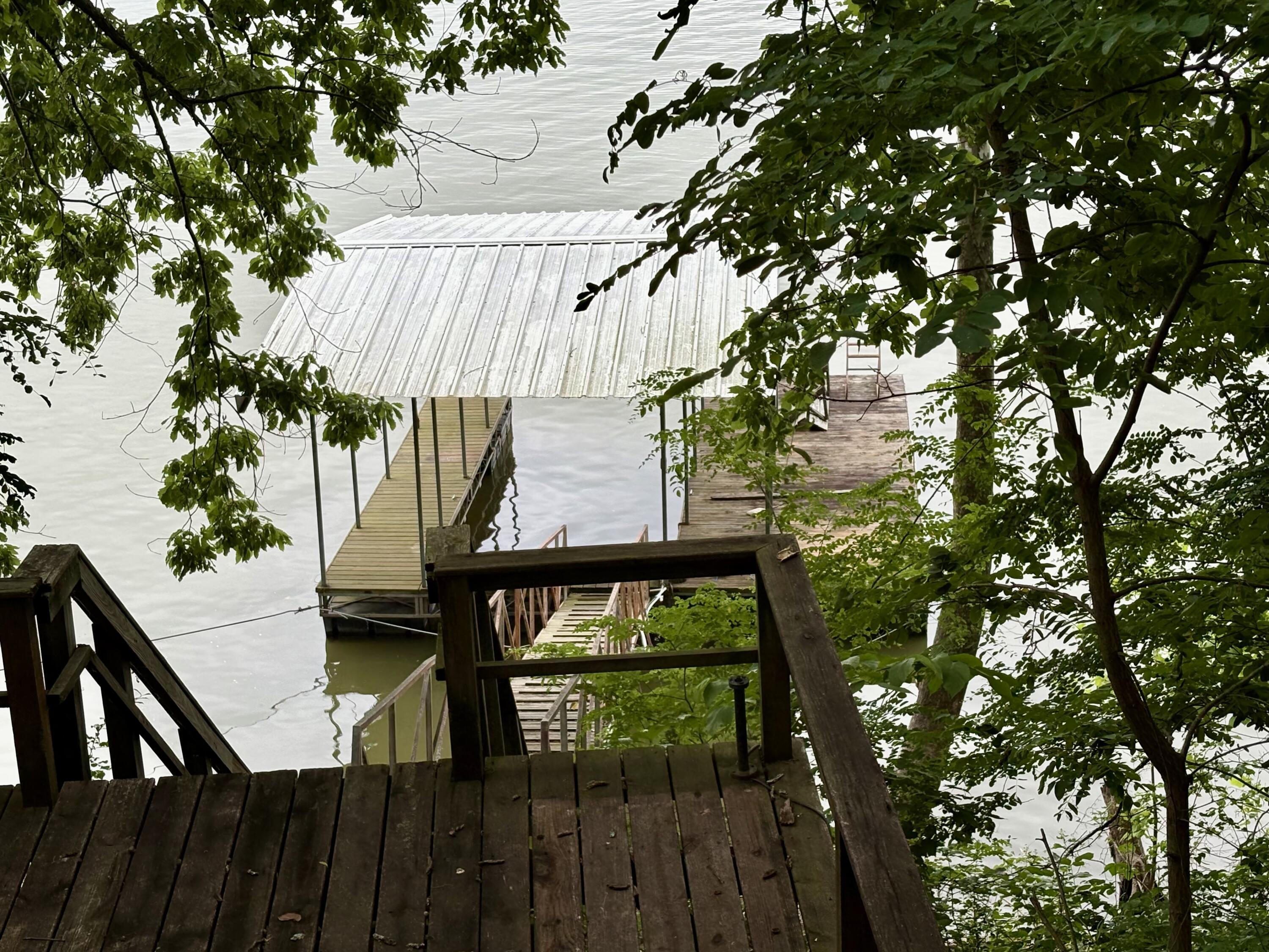 Image 3: Dock
