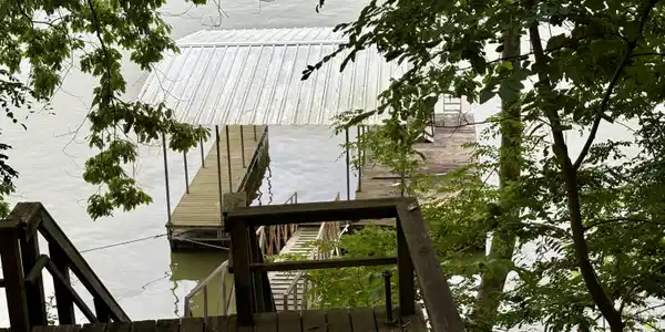 Image 3: Dock