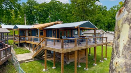 1805 Jayhawk Drive