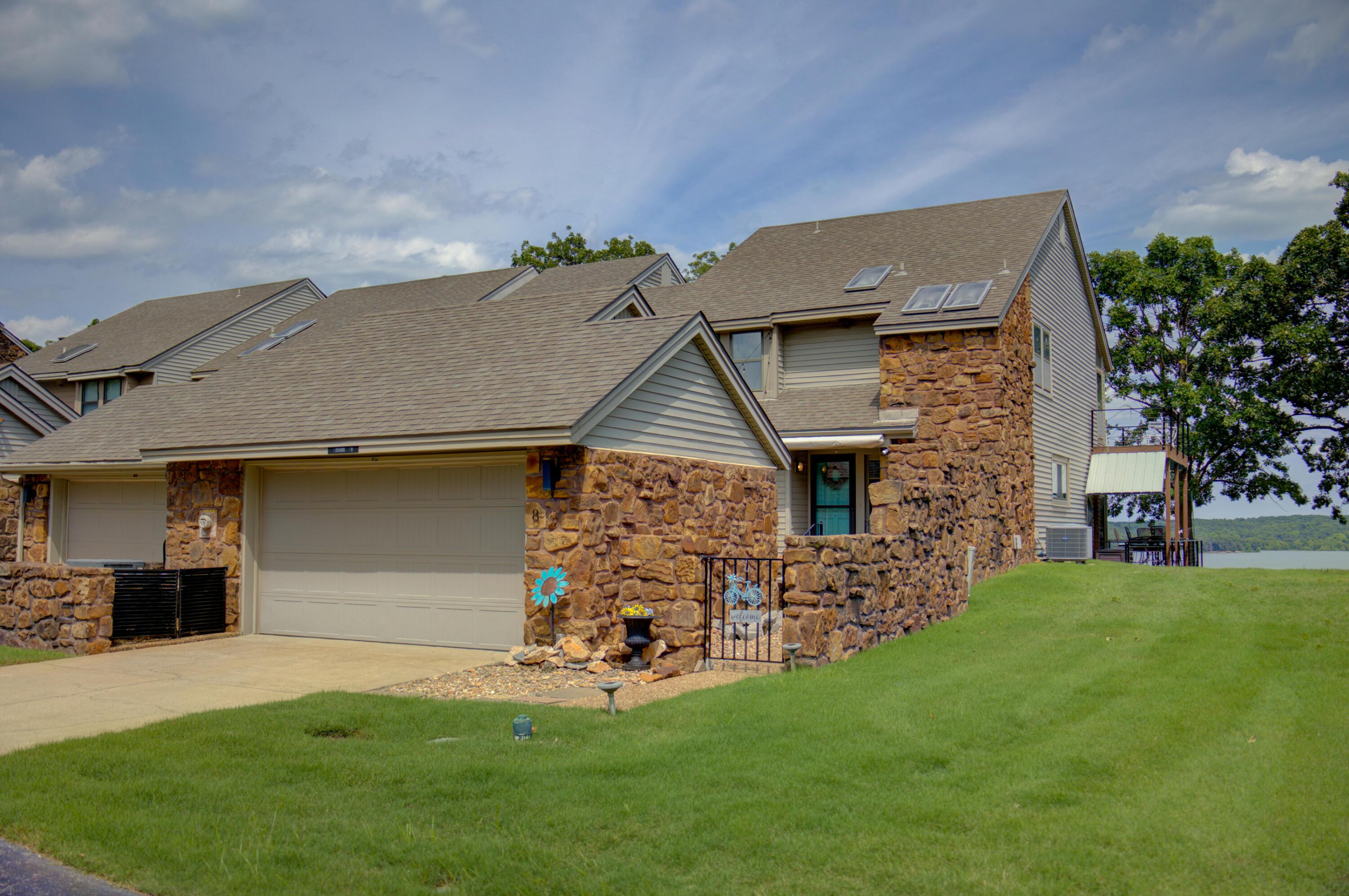 Image 3: Front of Townhome