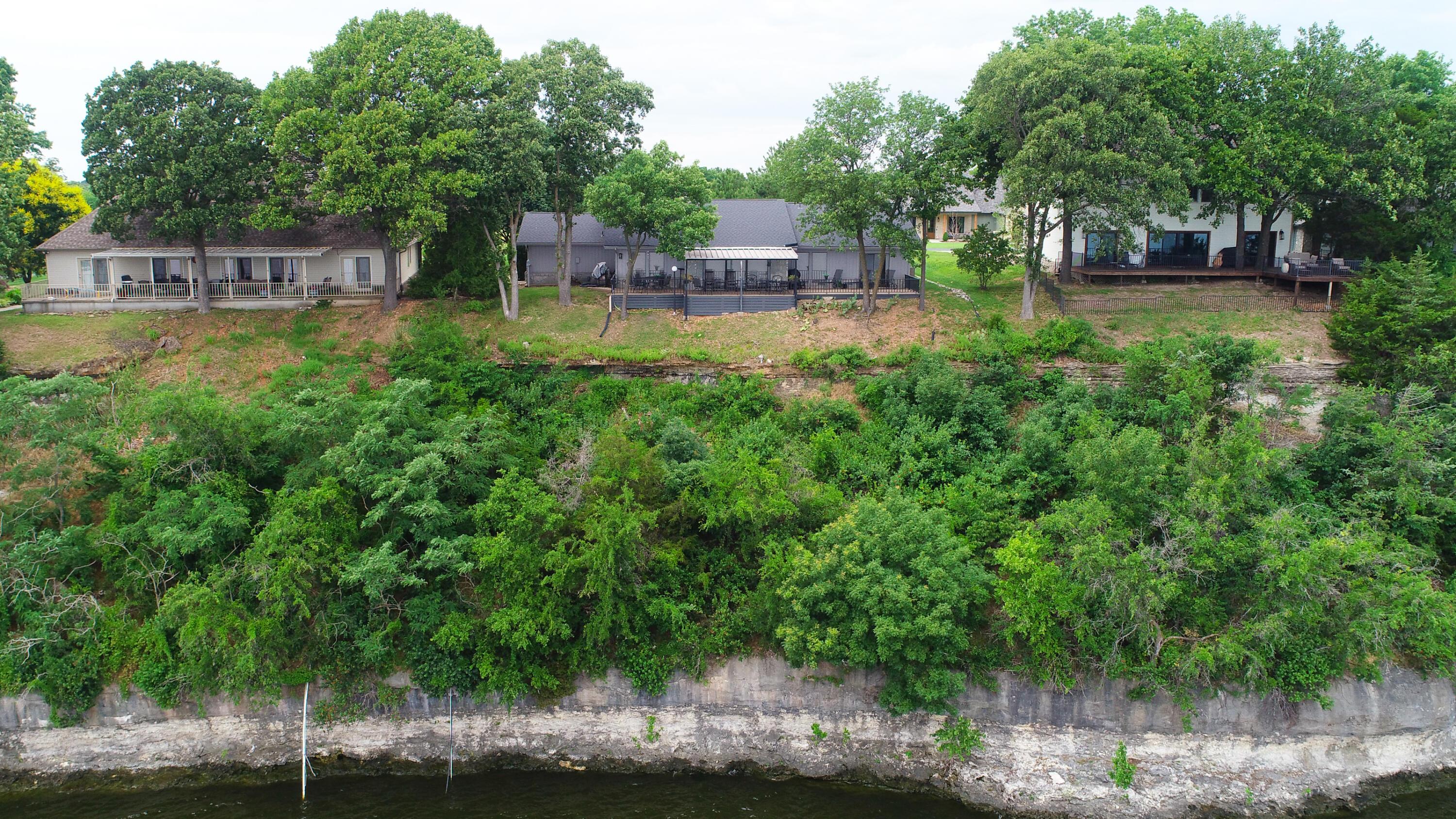 Image 2: Drone Lakeside