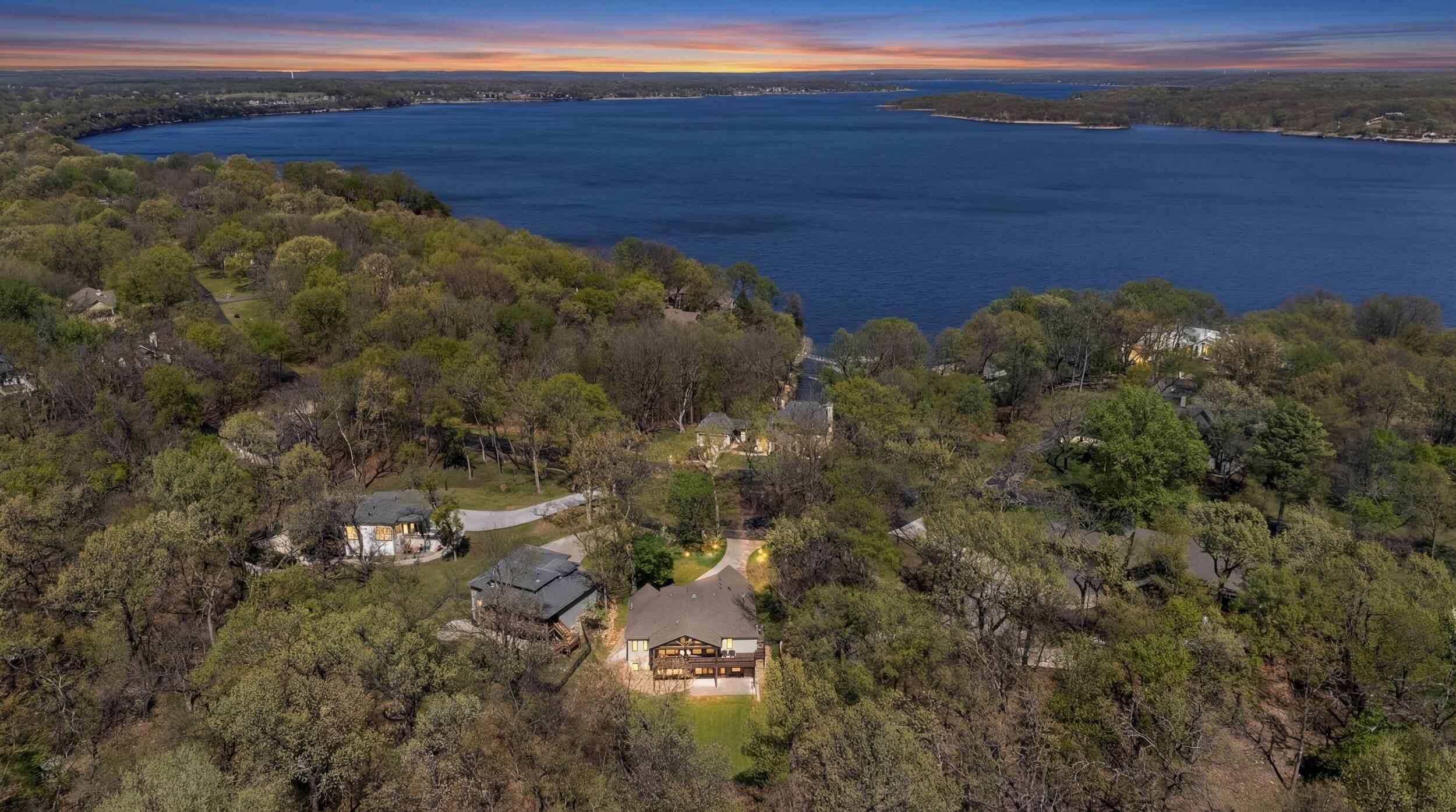 Image 3: 3_451521 - twilight photo 1