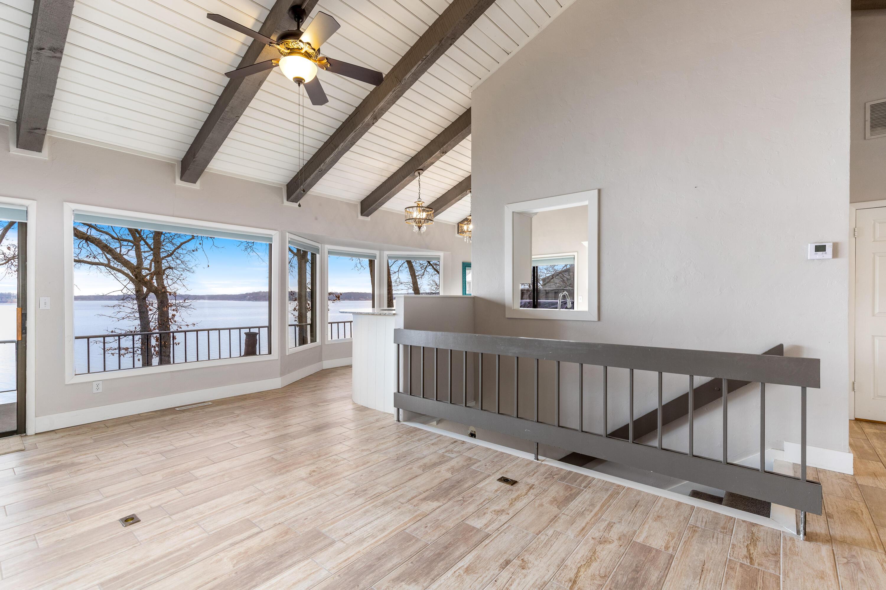 Image 4: Shangrila Estates #549-29