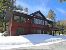 759 Crown Point