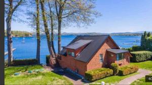 558 W Lakeshore