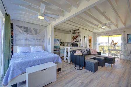 615 Ocean