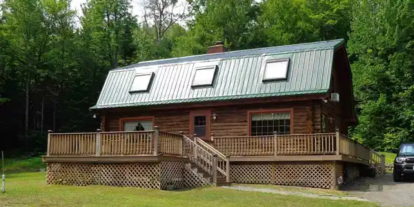 1045 Stoney Brook