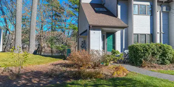 41 Pondview Drive