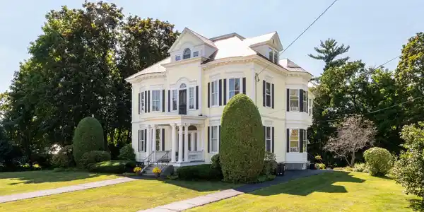 208 Pleasant