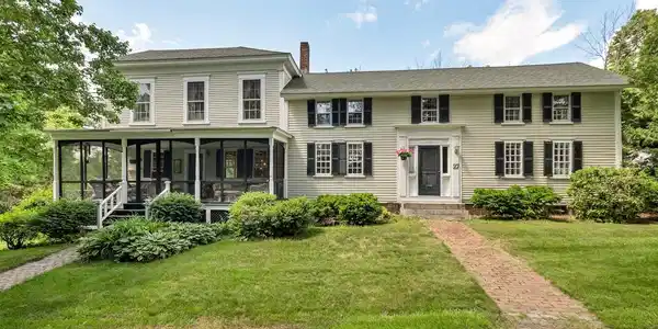 27 Wentworth Avenue