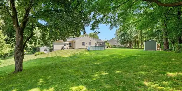 73 Birchcliff