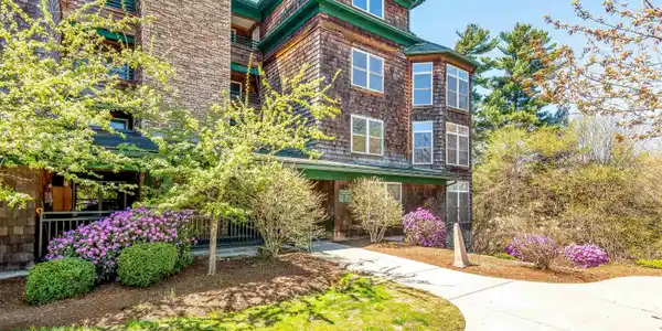 91 Claire Pointe Road