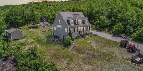 10 Echo Valley