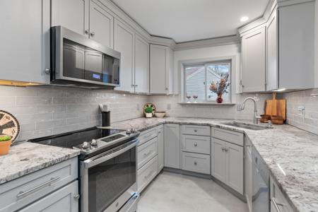 224 Locust Hill