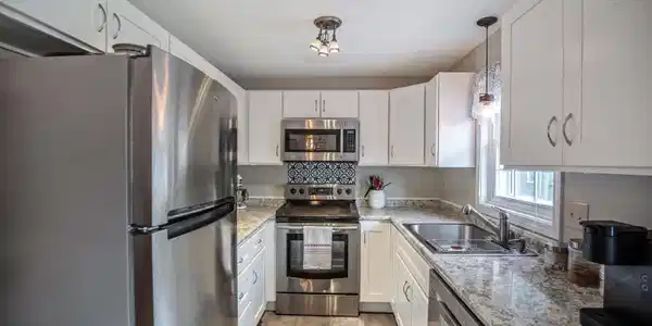 94 Beech Hill